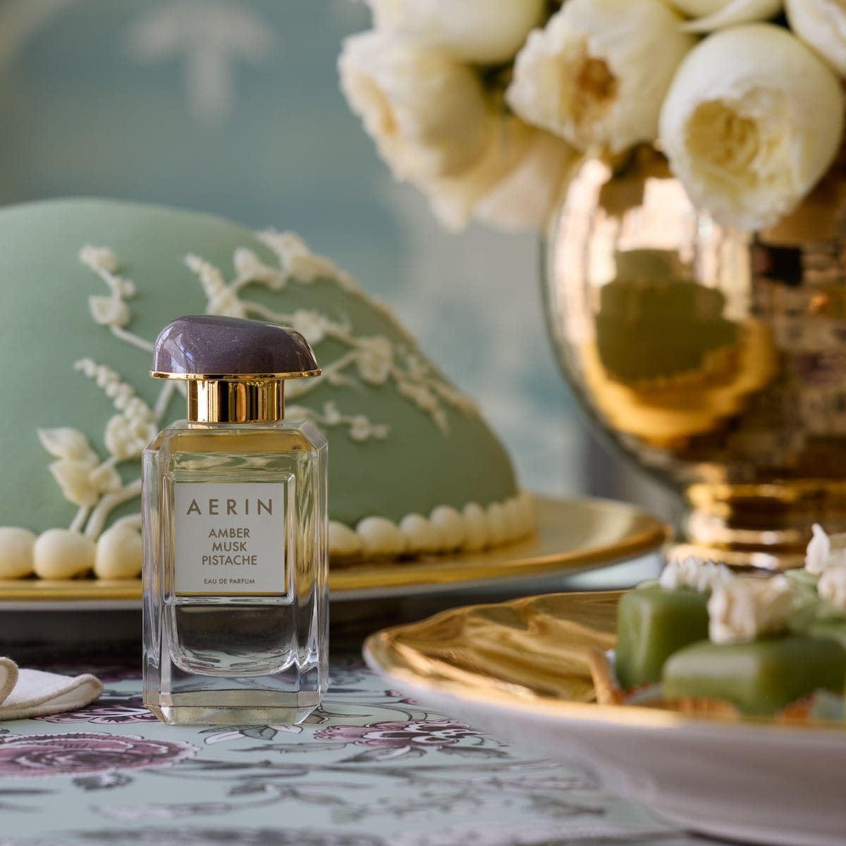 AERIN Amber Musk Pistache product photo, image 4 of 5